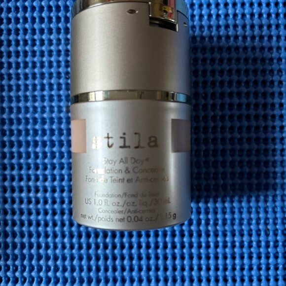 Stila Stay All Day Foundation and Concealer - Porcelain - Picture 4 of 5